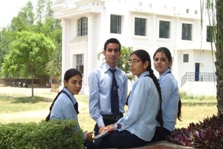 https://cache.careers360.mobi/media/colleges/social-media/media-gallery/15623/2020/8/6/Students of Wilsonia Degree College Moradabad_Others.jpg